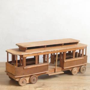 Tramway petit train bois jouet ancien