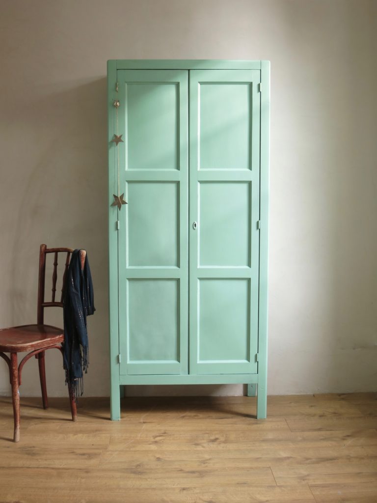 Armoire parisienne armoire vintage maints vert mente