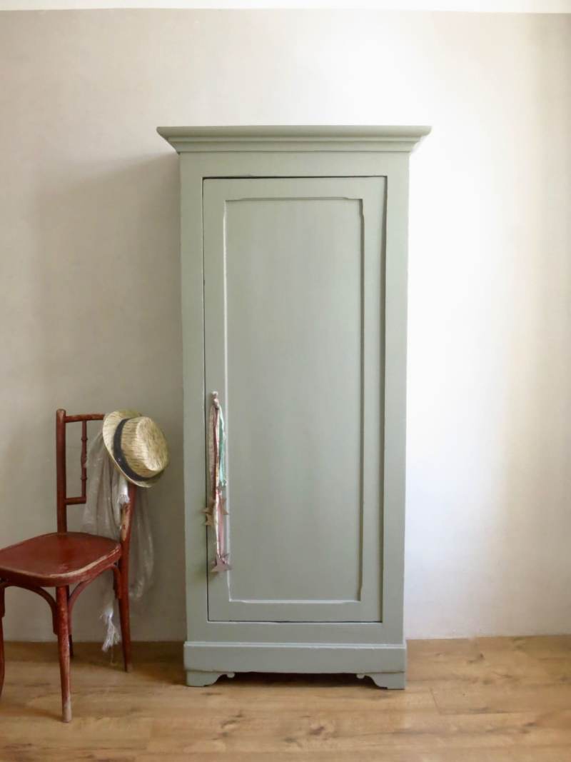 Armoire bonnetière