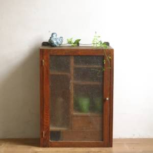 Armoire Pharmacie vintage vitrine