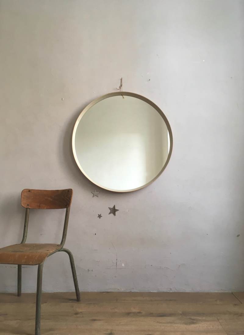 Miroir années 50 en bois courbé.