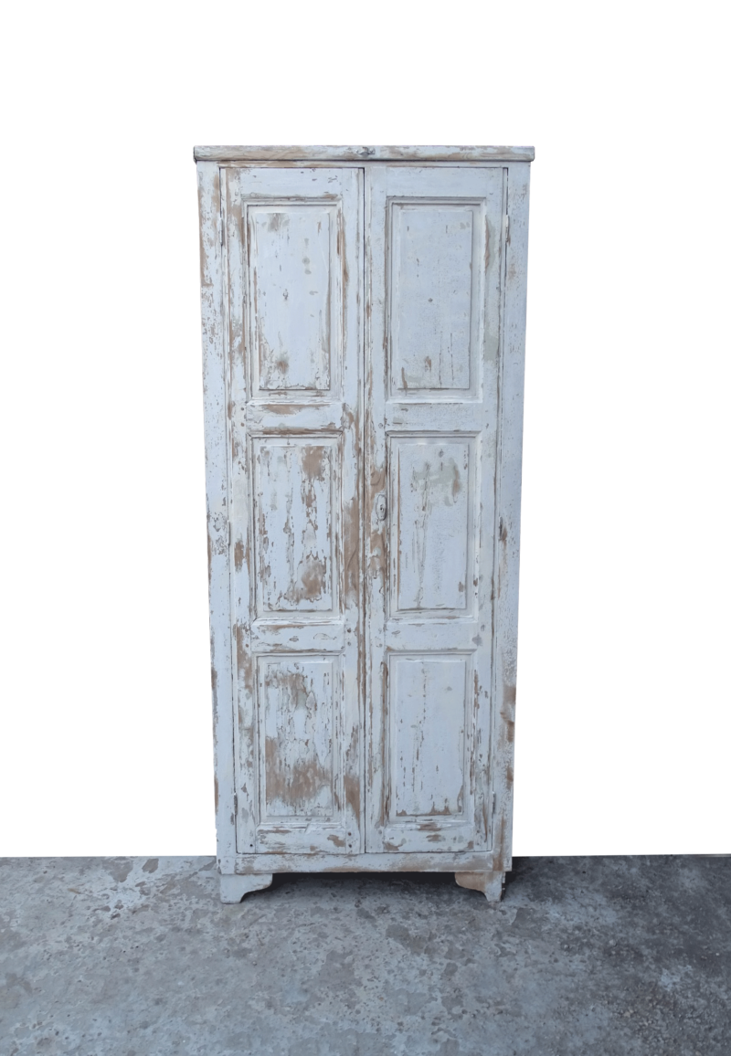 Armoire parisienne