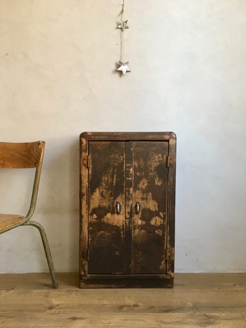 Armoire industrielle