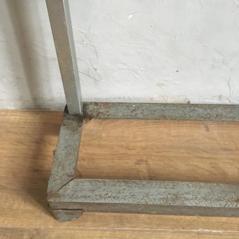 Support murale vintage / porte manteaux en alu, des années 30