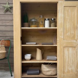 Armoire parisienne