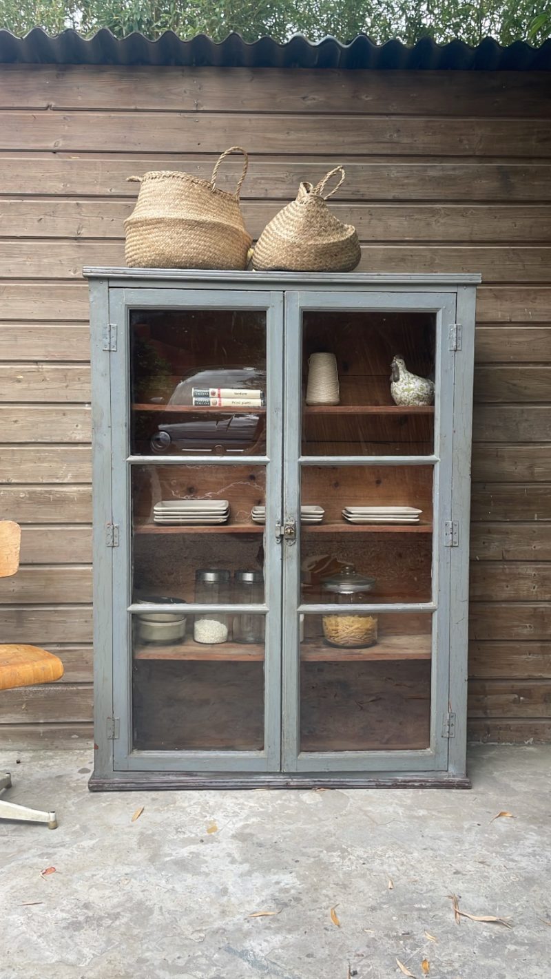 Armoire vitrine