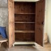 Armoire parisienne