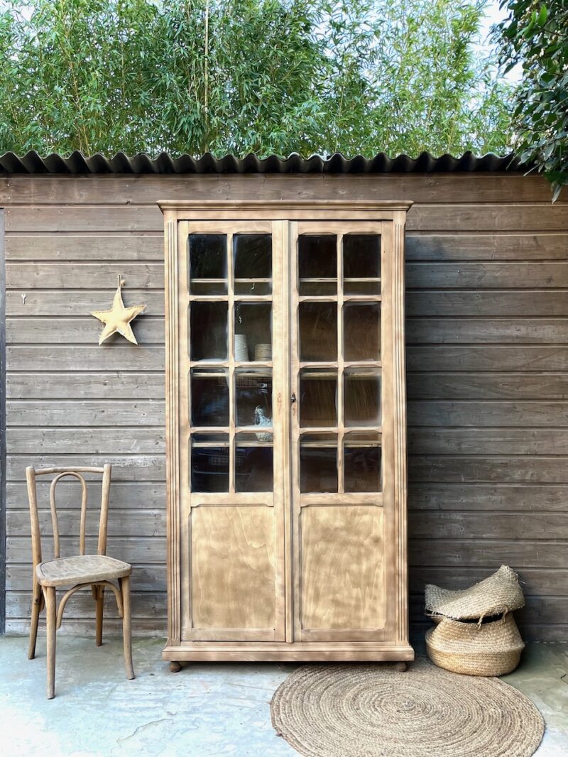 Armoire vitrine retro