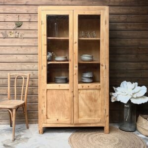 Armoire vitrine