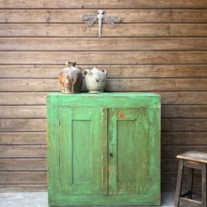Buffet ancien vert