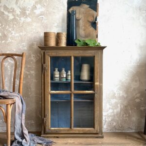 Vitrine ancienne